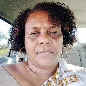 Meet your Posher, Paula